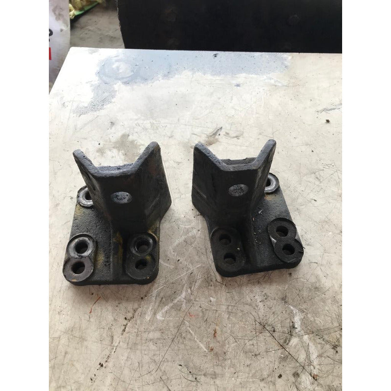 Soporte Coraza De Motor Cummins 5.9 6bt Isb Navistar (par)