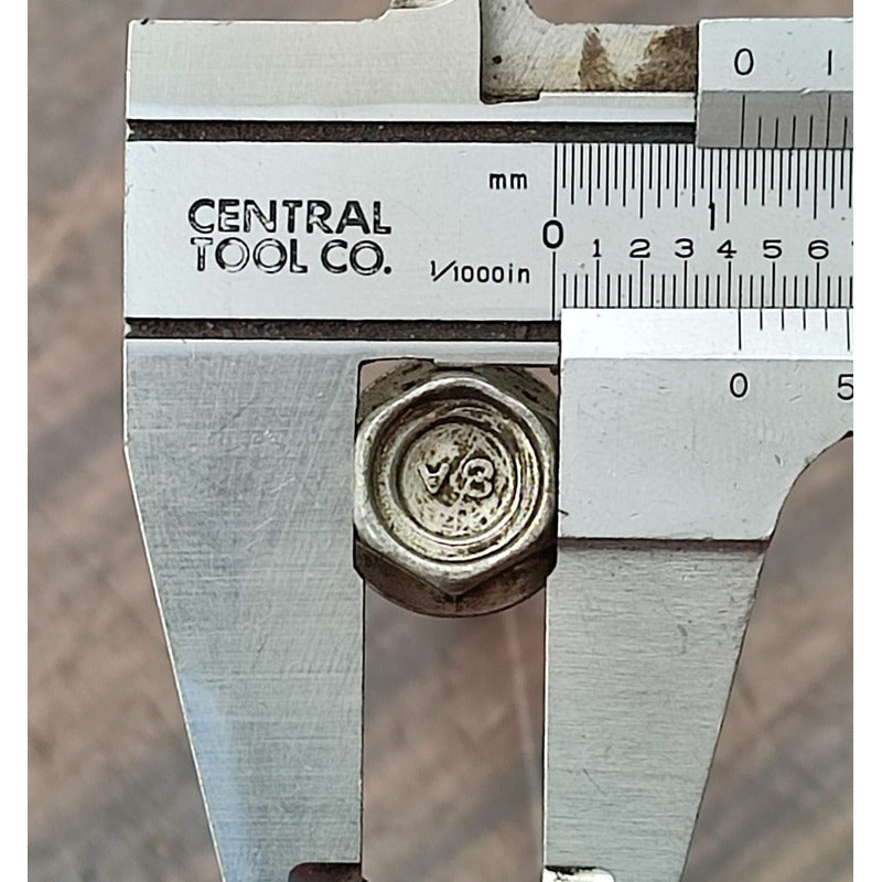 Tornillo Enfriador Aceite Motor Isuzu 4jj1 Elf 300 200