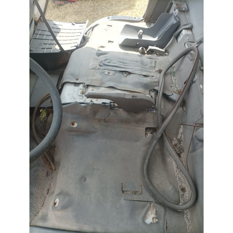 Cabina Isuzu Elf 300 400 450 500 Año 2010