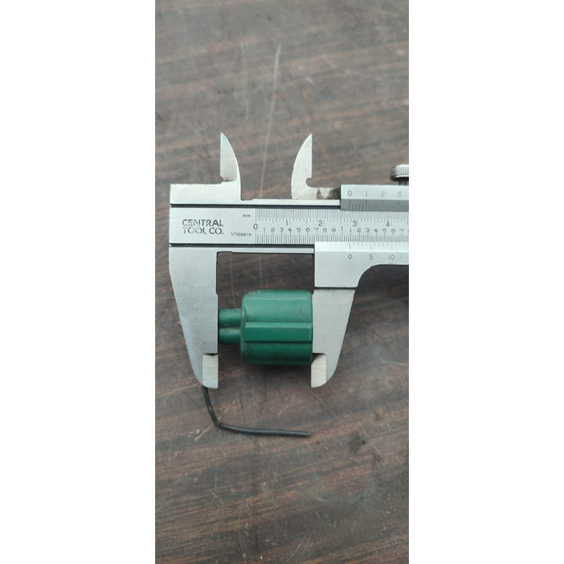 Conector Bomba Diesel Motor Isuzu 450 500