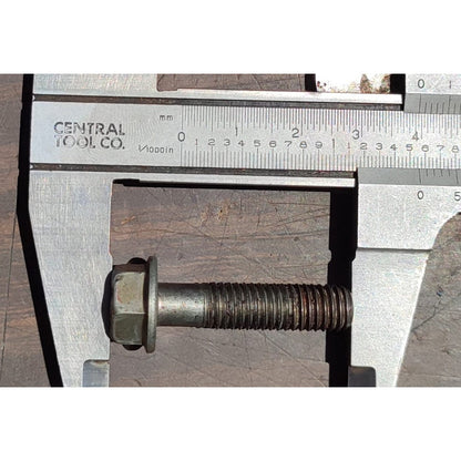 Tornillo Enfriador Aceite Motor Navistar Maxxforce 7.6l