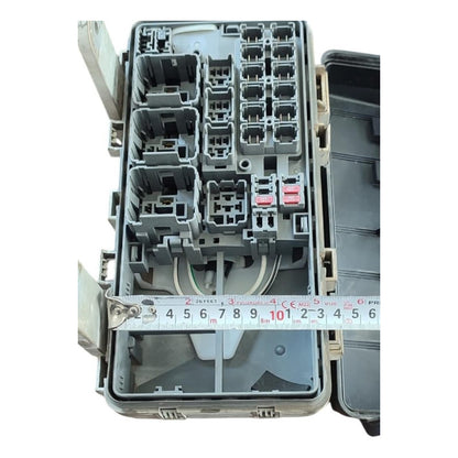 Caja Arnes Fusibles Isuzu Elf 300 2018-2023