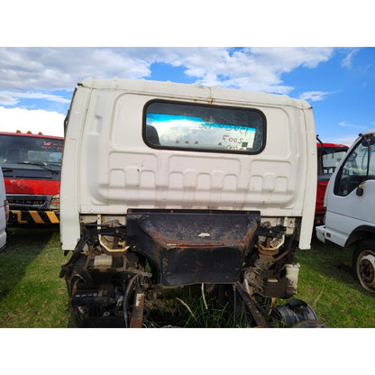 Cabina Isuzu Elf 450 Año 2007