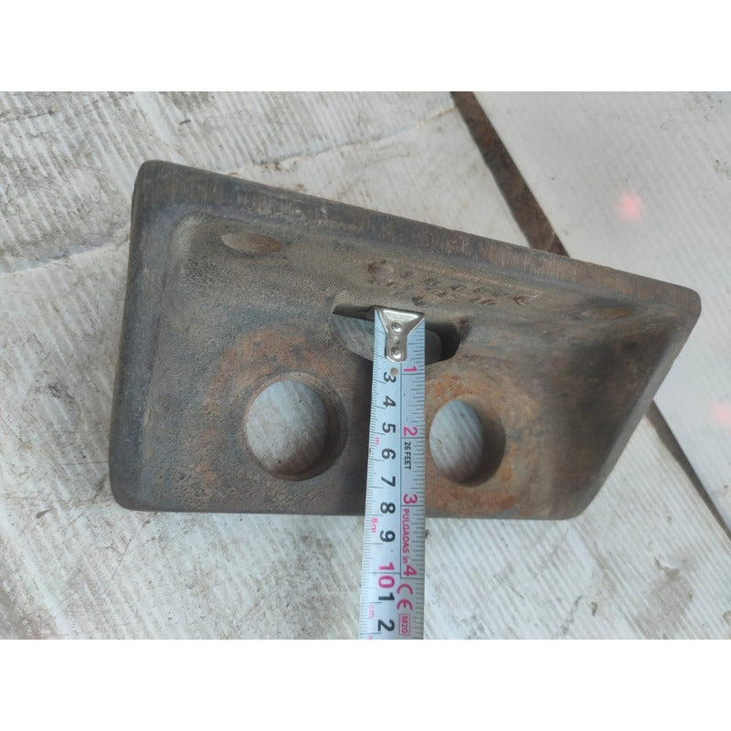 Soporte Base Motor Caterpillar Freightliner Fl70