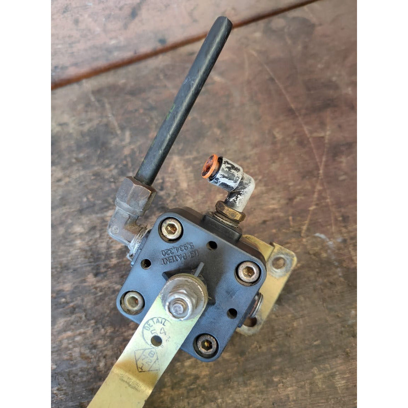 Válvula Reguladora Suspensión De Aire Vs-227 Pata Larga