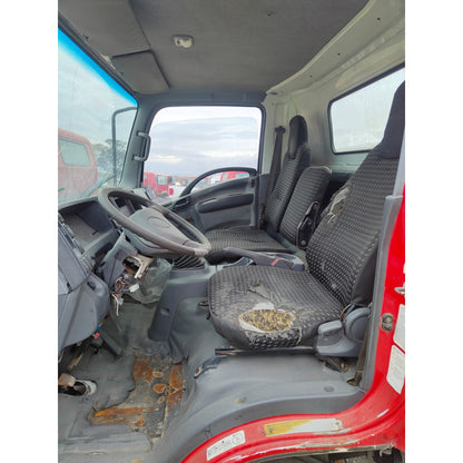 Cabina Isuzu Elf 500 600 Año 2010