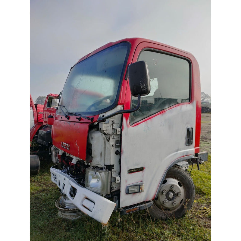 Cabina Isuzu Elf 300 Año 2011