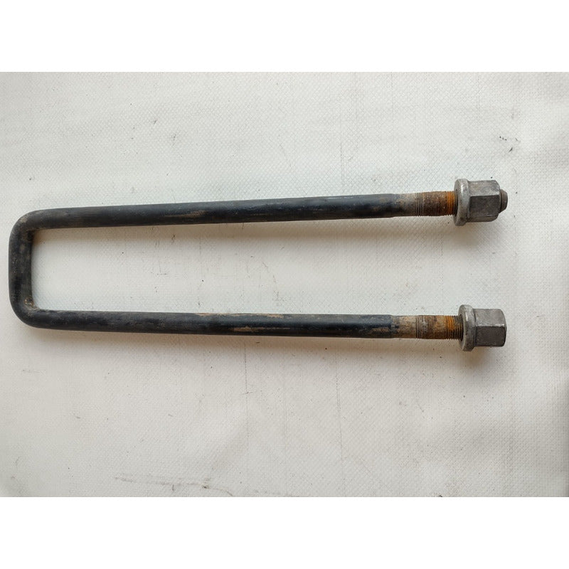 Abrazadera Diferencial Camión Hino 300 816 716 514 Grande