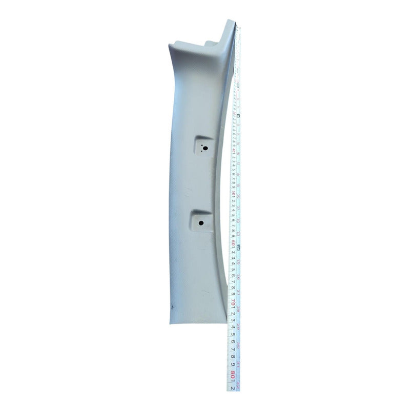Moldura Poste Piloto Cabina Isuzu Elf 300 18-23 Blanco