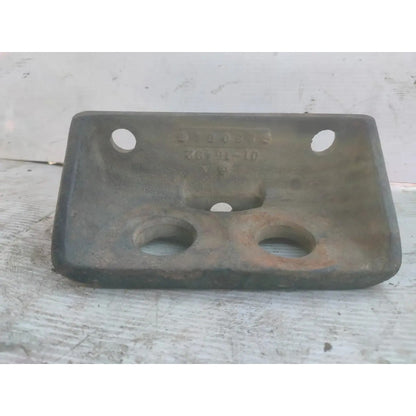 Soporte Base Motor Caterpillar Freightliner Fl70