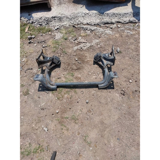 Soporte De Motor A Chasis Isuzu 4hk1 450 Año 2010