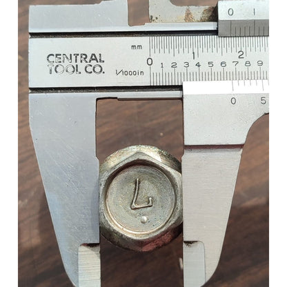 2 Tornillos Coraza Motor Hino 300 816 716