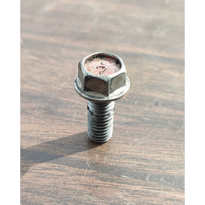 Tornillo Tubo Agua Motor Hino 300 816 716 4pz