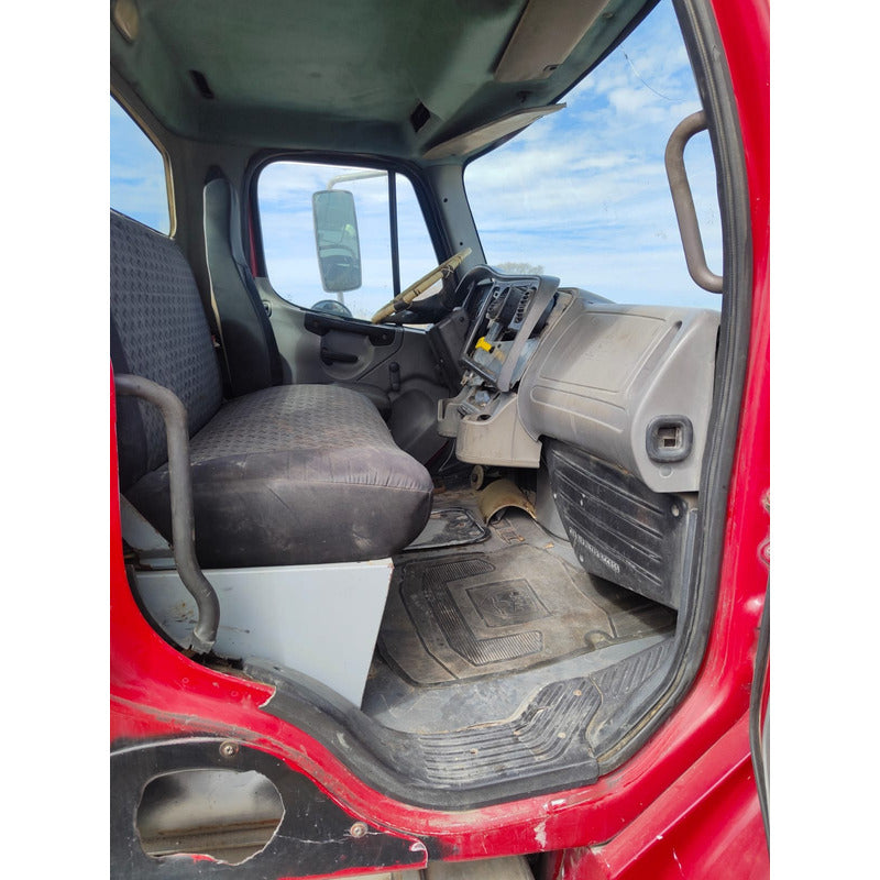 Chasis Cabina Sin Motor Sin Transmisión Freightliner M2 2005