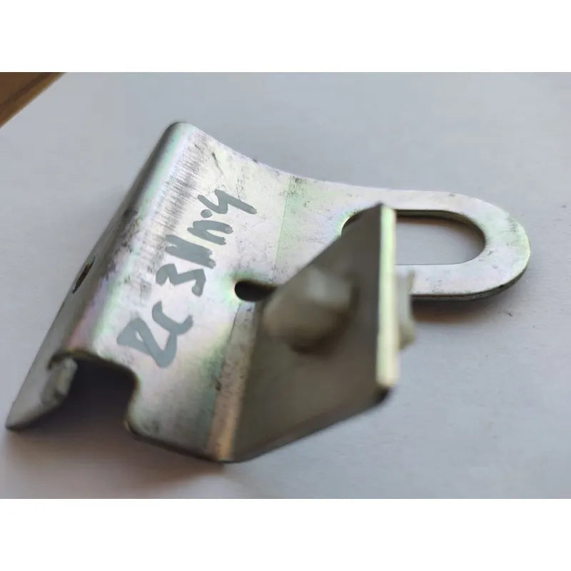Accesorio Base Soporte Cabina Isuzu Elf