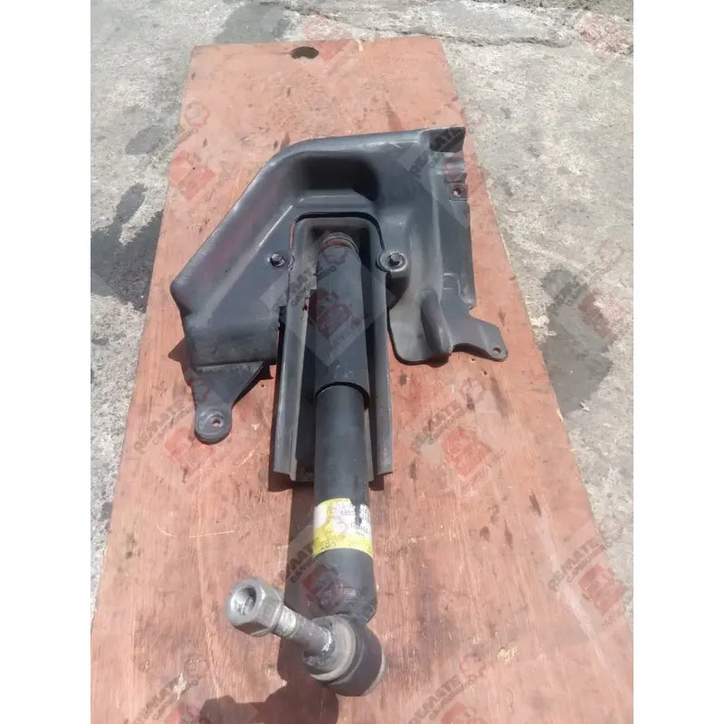 Tolva Rueda Motor Base Amortiguador Hino 816 716 616 300