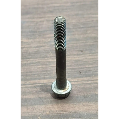 Perno Tornillo Tapa Distribucion Navistar Maxxforce 7.6l Int
