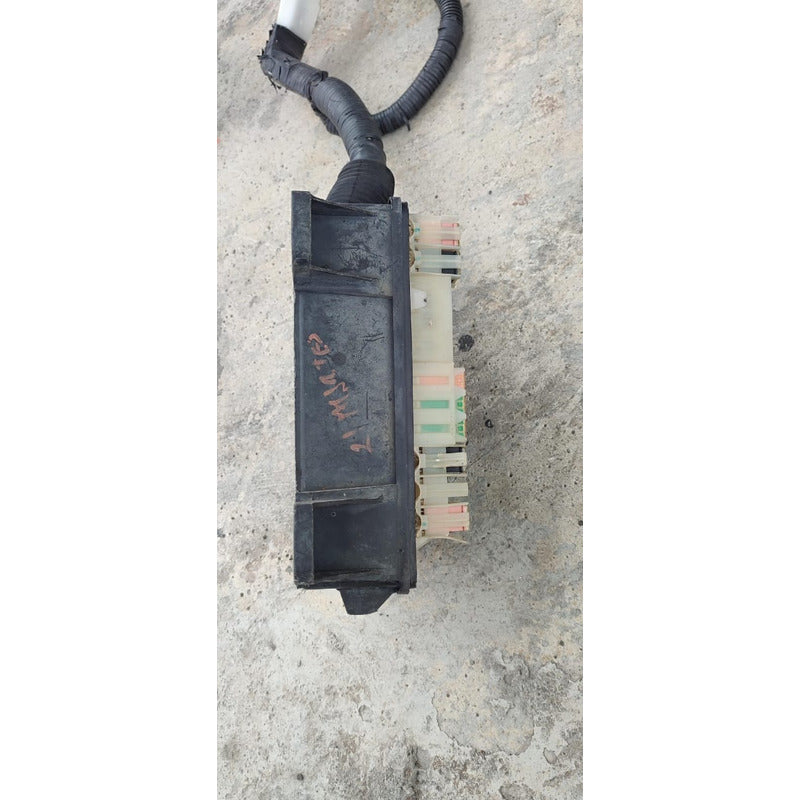 Arnés De Cabina A Motor Caja De Fusibles Camión Hino 300 716