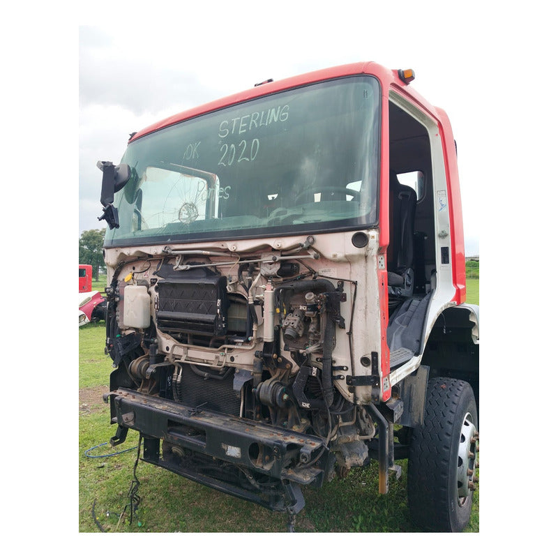 Cabina Freightliner Sterling Fl 360 1828 Año 2020