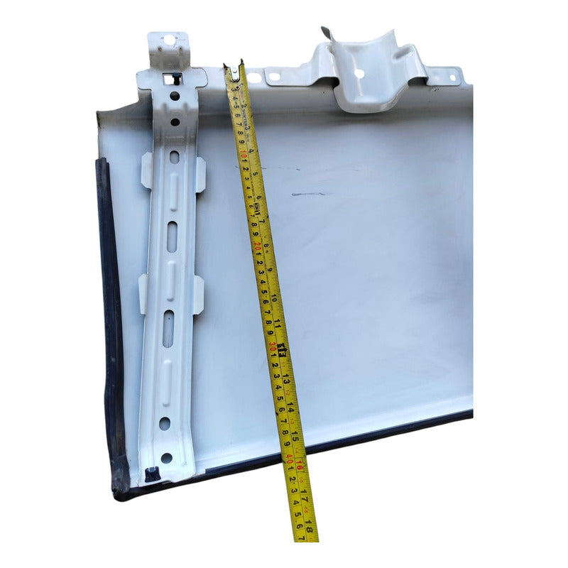 Cofre Parrilla Central Cubierta Tapa Isuzu Elf 300 2018-2023