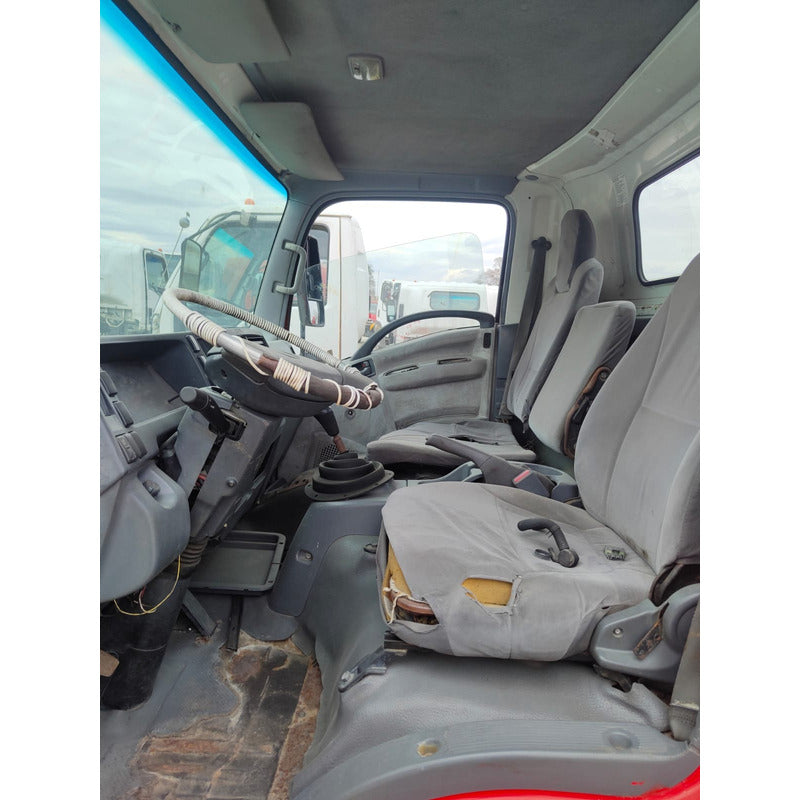 Isuzu Elf 500 600 Cabina