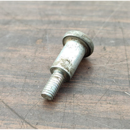 Tornillo Tapa Distribución Motor Isuzu 4jj1 Elf 300