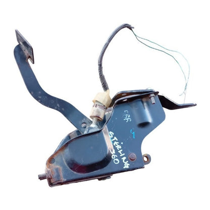 Base Soporte Pedal Clutch Sterling Fl360 Freightliner Univer