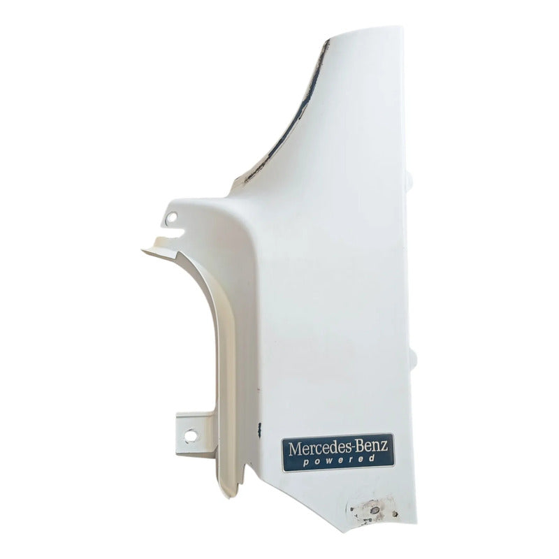 Panel Moldura Exterior Cofre Cabina Freightliner M2 Piloto