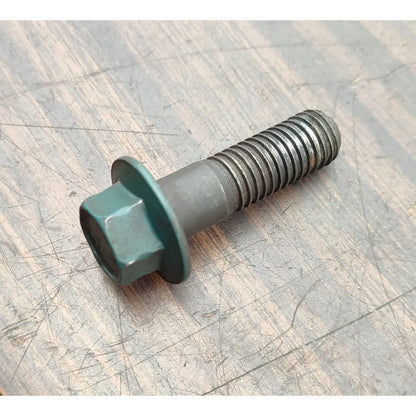 Tornillo Multiple Escape Navistar Maxxforce 7.6l Internation