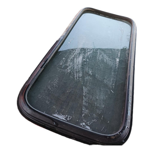 Medallon Cristal Trasero Cabina Hino 300 514 616 414