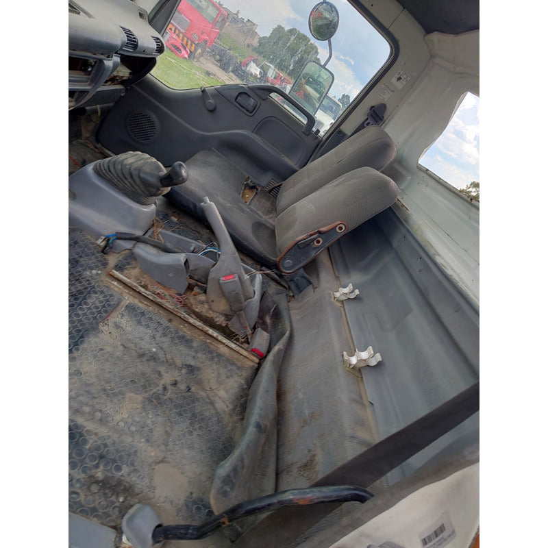 Isuzu Elf 450 Año 2007 Cabina