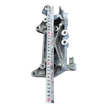 Base Soporte Riel Inyectores Motor 4hk1-okl650 Isuzu 500 22
