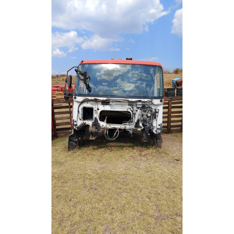 Cabina Freightliner Sterling Fl 360 1828 Año 2020