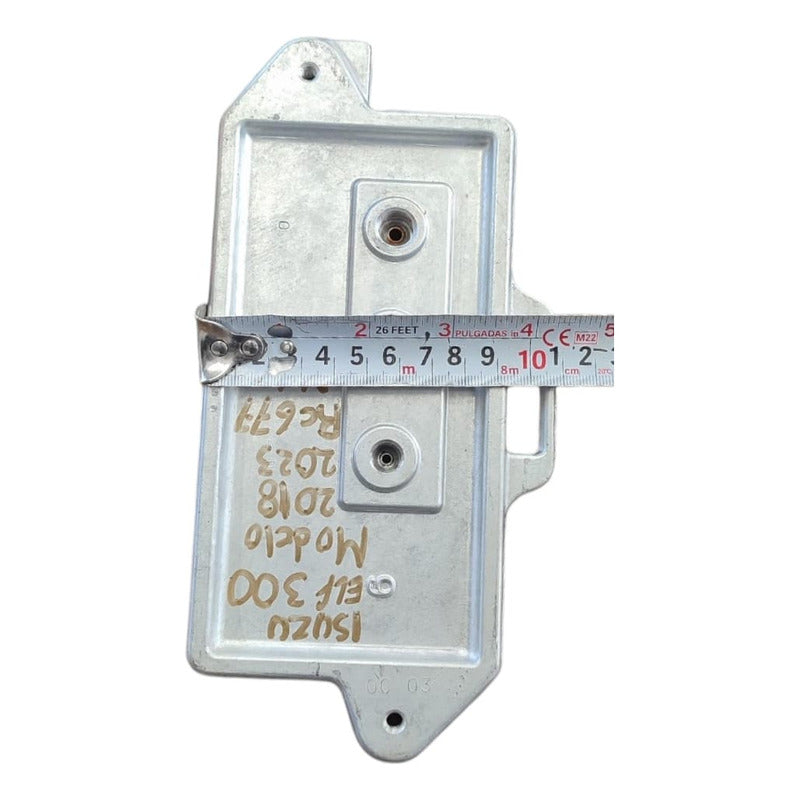 Base Soporte Tubos Liquido Frenos Isuzu 300 2018-2023