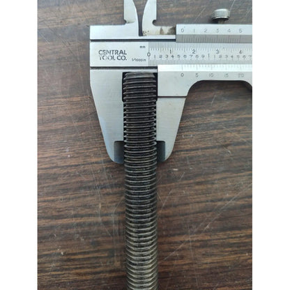 Tornillo Cabeza De Motor Navistar Dt466e