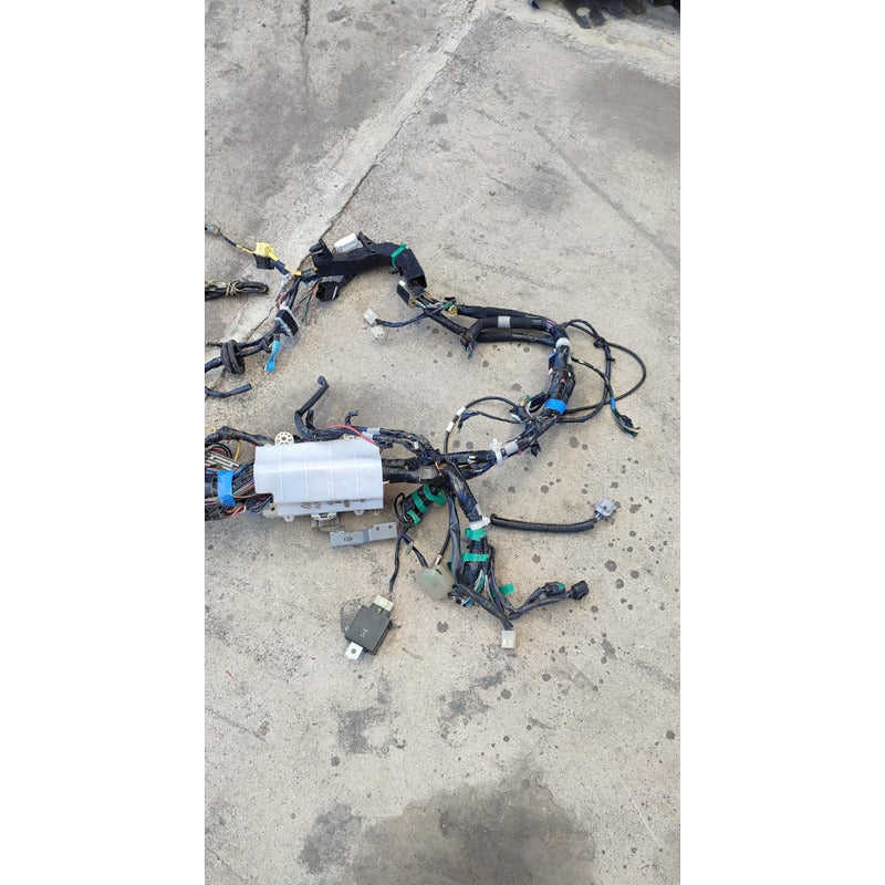 Arnes Tablero Interior Cabina Isuzu Elf 300 2018-2023