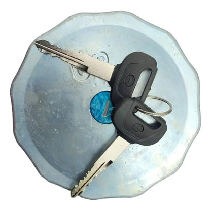 Tapon Tapa Tanque Diesel Combustible Hino 300 500 816 716 Plateado