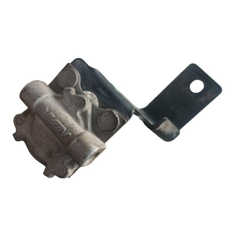 Válvula Repartidora Presión Liquido Frenos Isuzu Elf 300 200