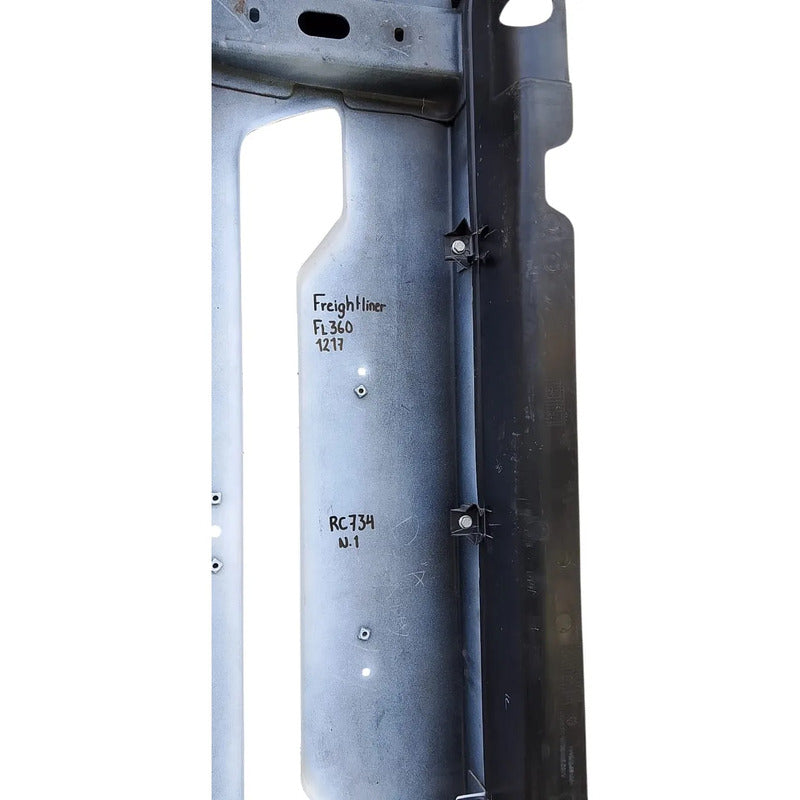 Defensa Facia Parachoques Freightliner Fl360 1217 Blanco