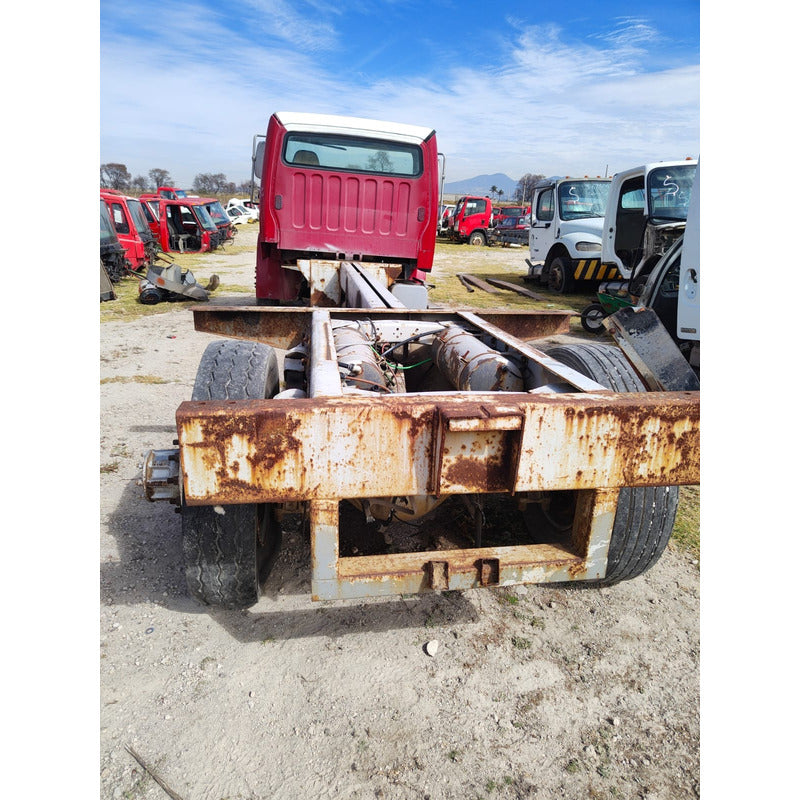 Chasis Cabina Sin Motor Sin Transmisión Freightliner M2 2005