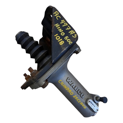 Base Soporte Servo Cilindro Esclavo Clutch Hino 500 1018