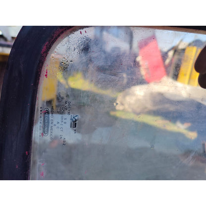 Medallon Cristal Trasero Goma Hule Cañuela Freightliner Fl70