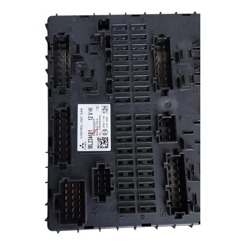 Caja Fusibles Freightliner Fl360 715 917 2021 Motor 4p10 Sam